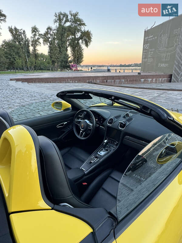 Родстер Porsche Boxster 2020 в Киеве