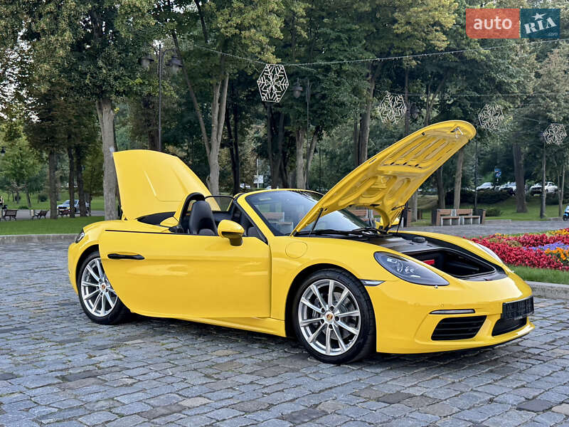 Родстер Porsche Boxster 2020 в Киеве