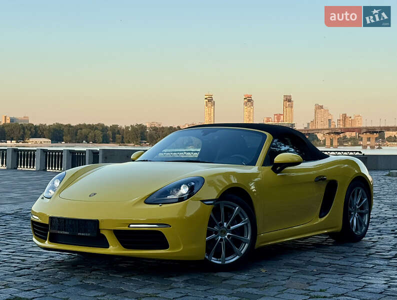 Родстер Porsche Boxster 2020 в Киеве