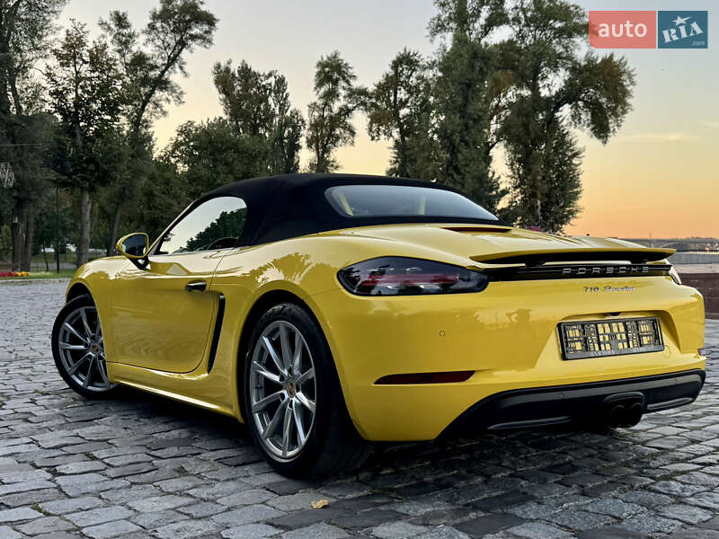 Родстер Porsche Boxster 2020 в Киеве