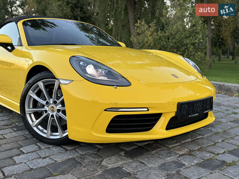 Родстер Porsche Boxster 2020 в Киеве