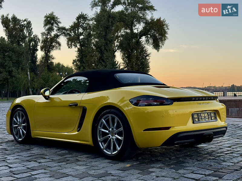 Родстер Porsche Boxster 2020 в Киеве
