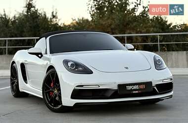 Родстер Porsche Boxster 2018 в 