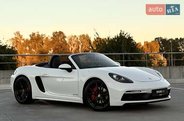 Родстер Porsche Boxster 2018 в 