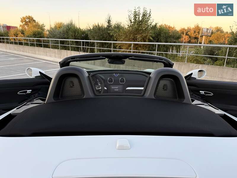 Родстер Porsche Boxster 2018 в Киеве фото 57 Родстер Porsche Boxster 2018 в Киеве