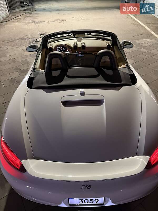Родстер Porsche Boxster 2016 в Киеве