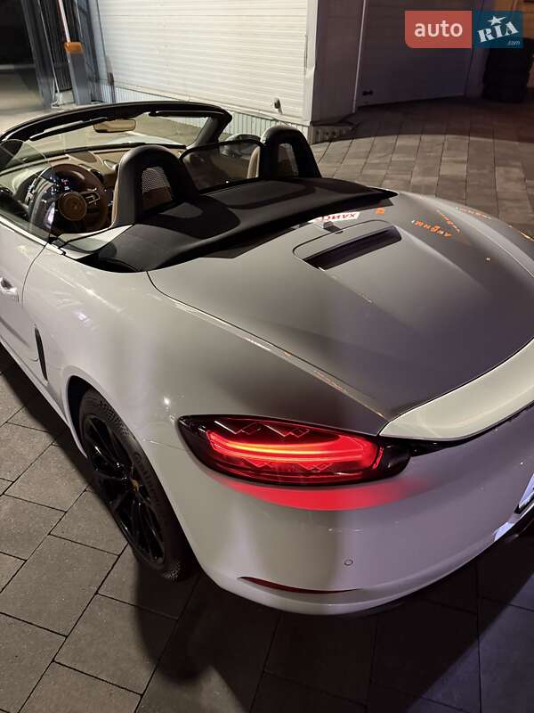Родстер Porsche Boxster 2016 в Киеве