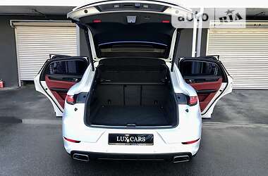 Позашляховик / Кросовер Porsche Cayenne Coupe 2019 в 