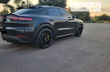 Внедорожник / Кроссовер Porsche Cayenne Coupe 2022 в 