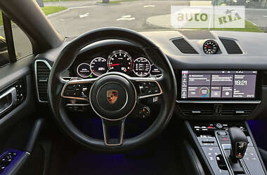 Позашляховик / Кросовер Porsche Cayenne Coupe 2019 в 