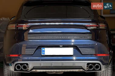 Внедорожник / Кроссовер Porsche Cayenne Coupe 2021 в 