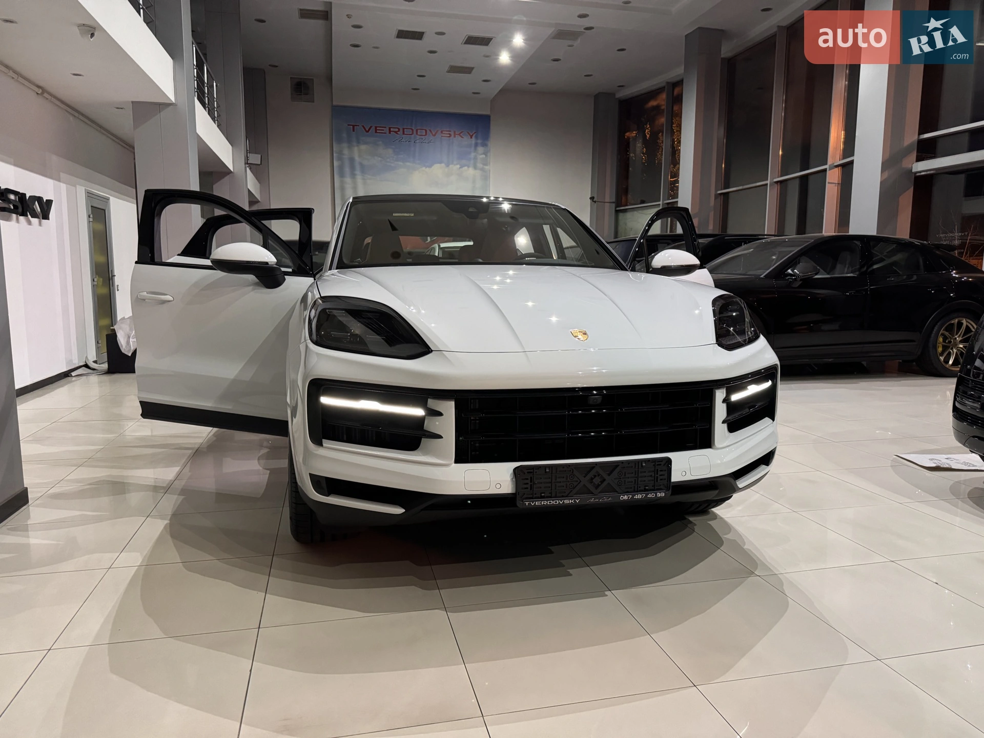 2023 Porsche Cayenne Coupe - мініатюра 19