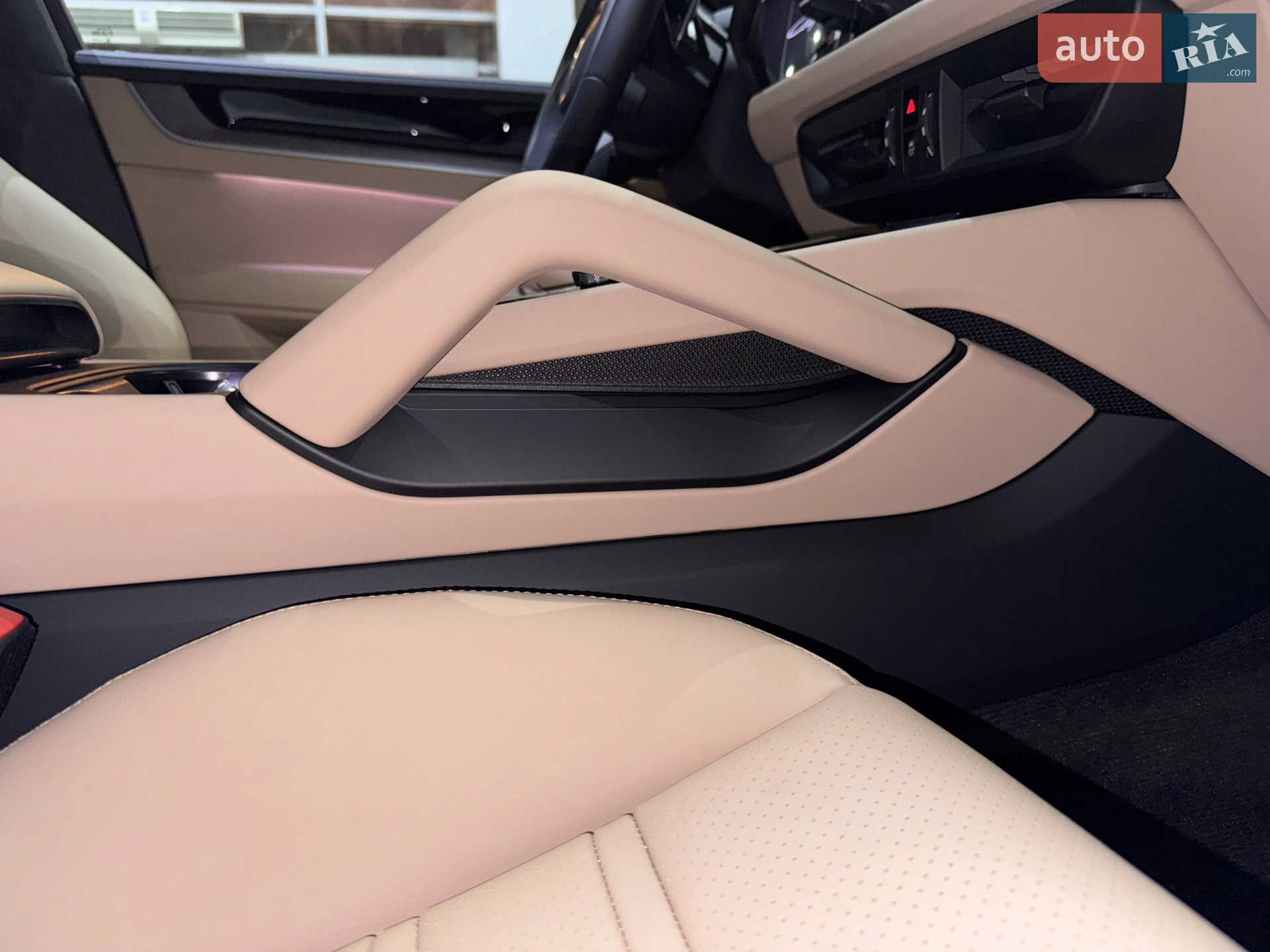 2023 Porsche Cayenne Coupe - мініатюра 172