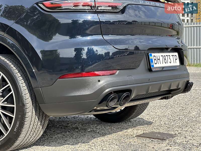 Внедорожник / Кроссовер Porsche Cayenne Coupe 2021 в Одессе