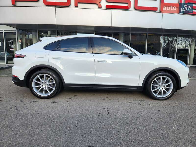 Внедорожник / Кроссовер Porsche Cayenne Coupe 2021 в Днепре