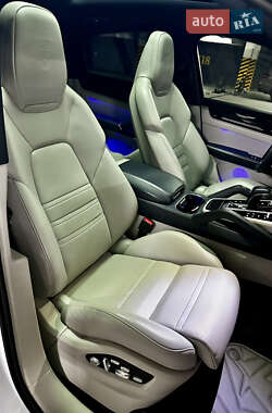Внедорожник / Кроссовер Porsche Cayenne Coupe 2019 в 