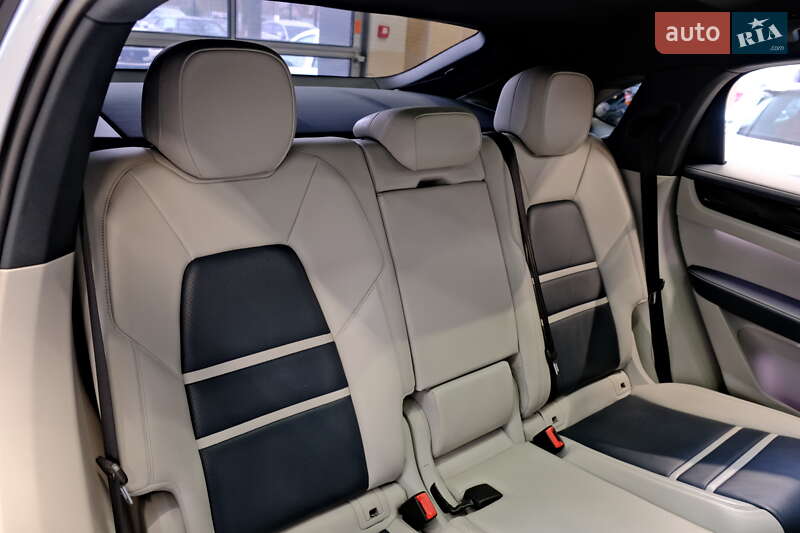 Внедорожник / Кроссовер Porsche Cayenne Coupe 2021 в Одессе