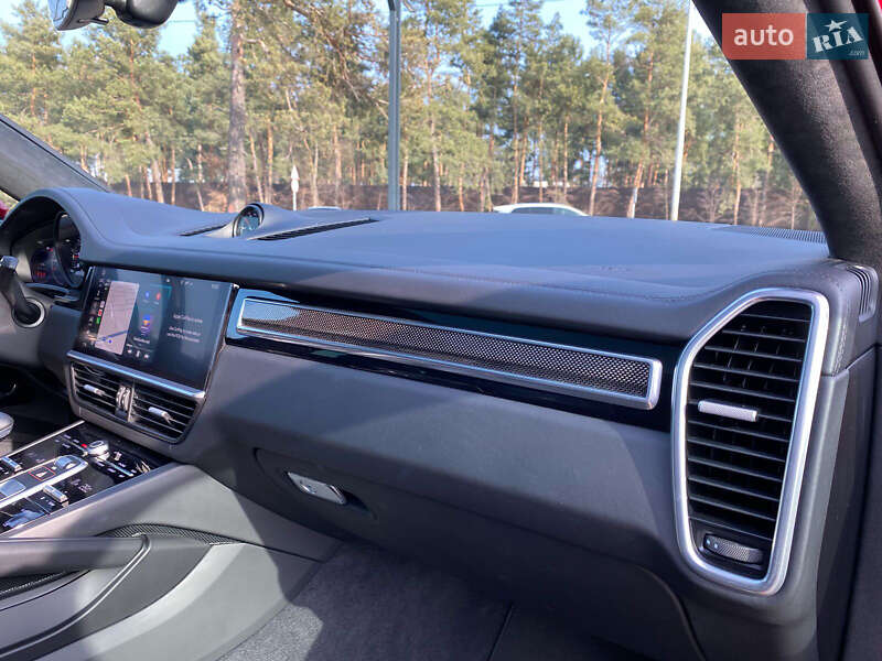 Позашляховик / Кросовер Porsche Cayenne Coupe 2021 в Києві