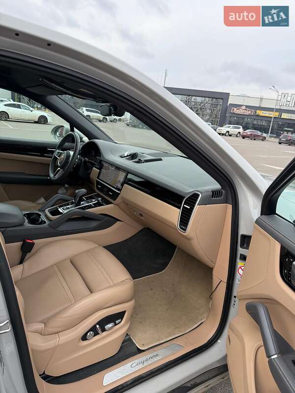 Внедорожник / Кроссовер Porsche Cayenne Coupe 2020 в Киеве фото 7 Внедорожник / Кроссовер Porsche Cayenne Coupe 2020 в Киеве