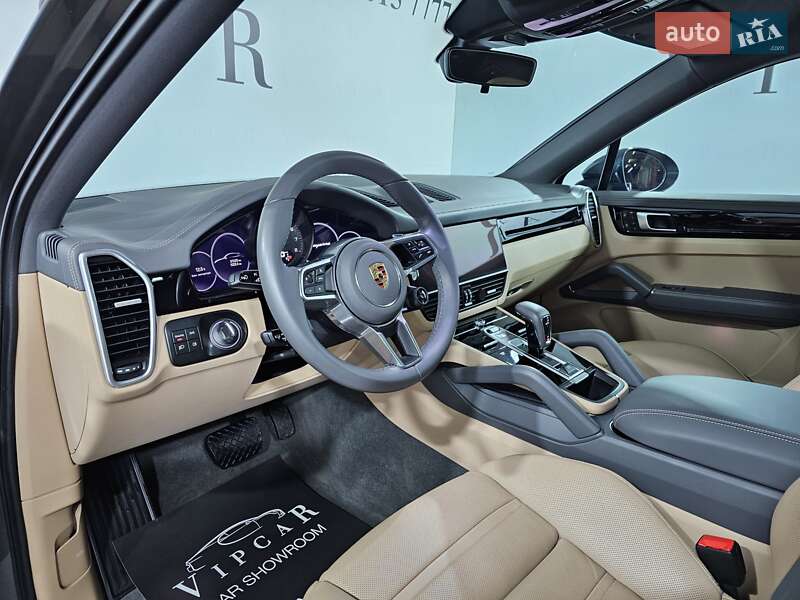 Внедорожник / Кроссовер Porsche Cayenne Coupe 2023 в Киеве