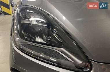 Внедорожник / Кроссовер Porsche Cayenne Coupe 2022 в 