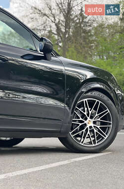 Внедорожник / Кроссовер Porsche Cayenne Coupe 2023 в 