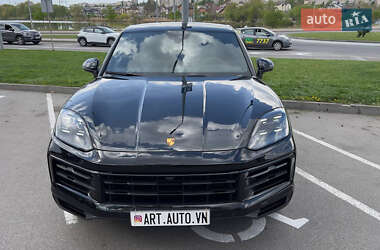Внедорожник / Кроссовер Porsche Cayenne Coupe 2023 в 