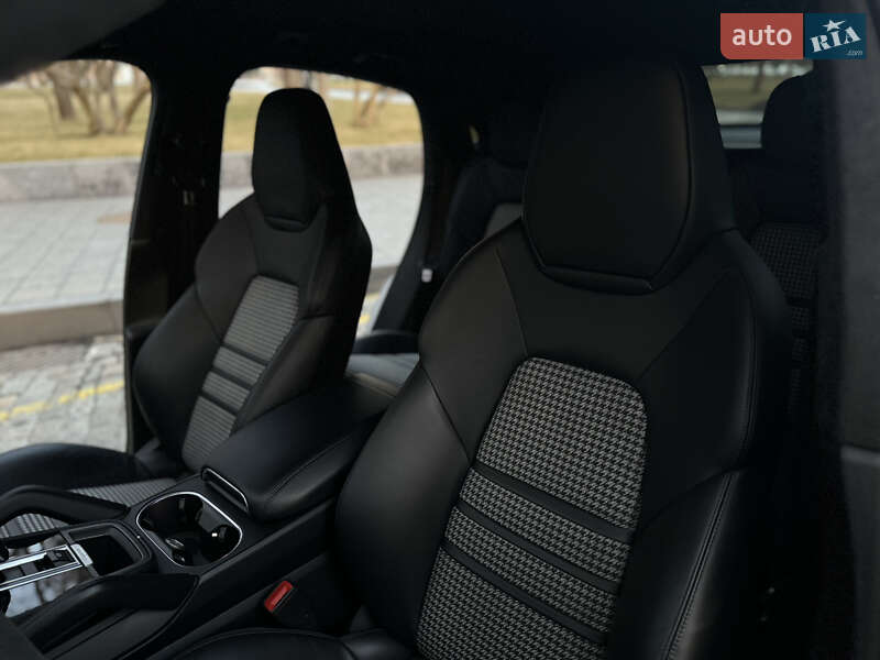 Позашляховик / Кросовер Porsche Cayenne Coupe 2019 в Харкові