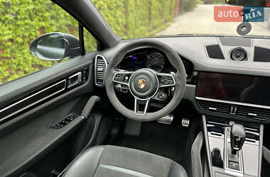 Позашляховик / Кросовер Porsche Cayenne Coupe 2021 в 