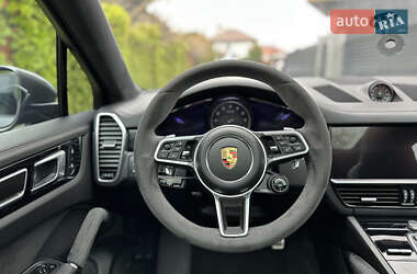 Позашляховик / Кросовер Porsche Cayenne Coupe 2021 в 