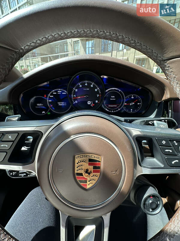 Внедорожник / Кроссовер Porsche Cayenne Coupe 2020 в Киеве