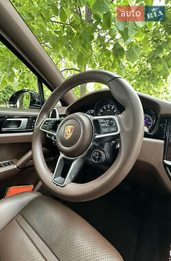 Внедорожник / Кроссовер Porsche Cayenne Coupe 2020 в 