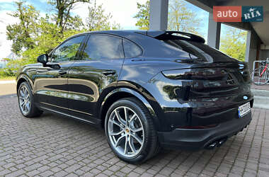 Внедорожник / Кроссовер Porsche Cayenne Coupe 2021 в 