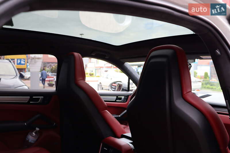 Внедорожник / Кроссовер Porsche Cayenne Coupe 2022 в Львове