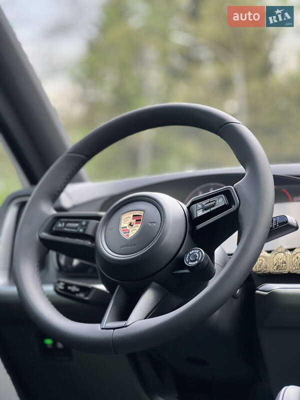 Внедорожник / Кроссовер Porsche Cayenne Coupe 2023 в Виннице