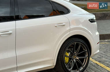 Внедорожник / Кроссовер Porsche Cayenne Coupe 2019 в 