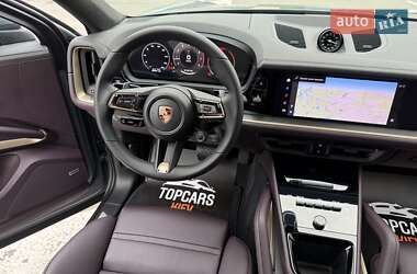 Позашляховик / Кросовер Porsche Cayenne Coupe 2023 в 