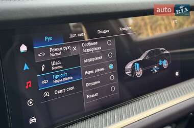 Позашляховик / Кросовер Porsche Cayenne Coupe 2023 в 
