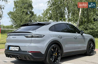 Внедорожник / Кроссовер Porsche Cayenne Coupe 2022 в 