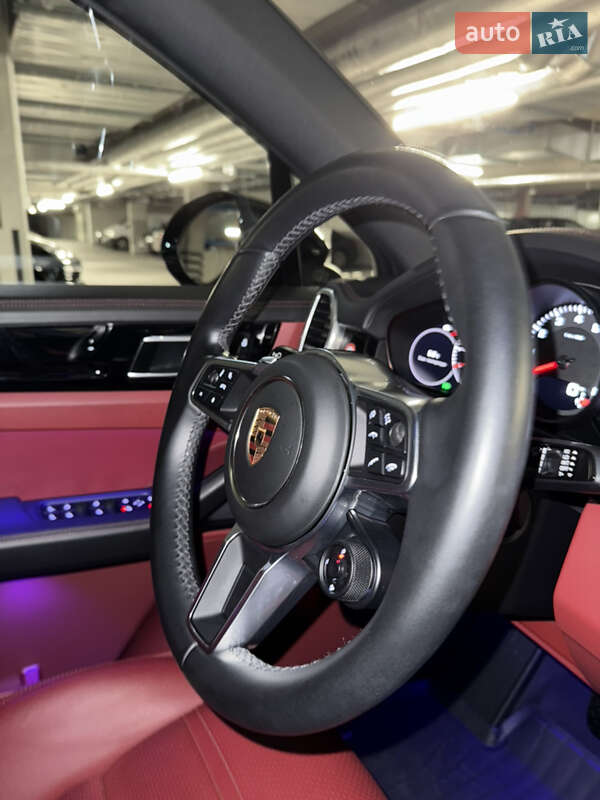 Внедорожник / Кроссовер Porsche Cayenne Coupe 2022 в Шептицькому