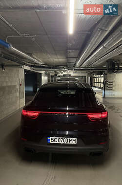 Внедорожник / Кроссовер Porsche Cayenne Coupe 2022 в 