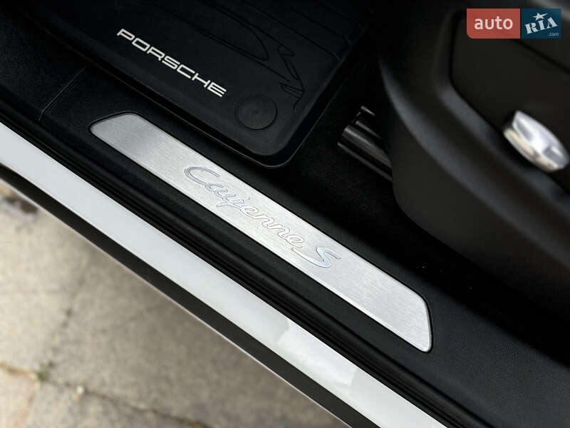 Внедорожник / Кроссовер Porsche Cayenne Coupe 2019 в Харькове