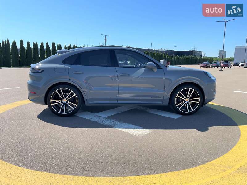Позашляховик / Кросовер Porsche Cayenne Coupe 2024 в Києві