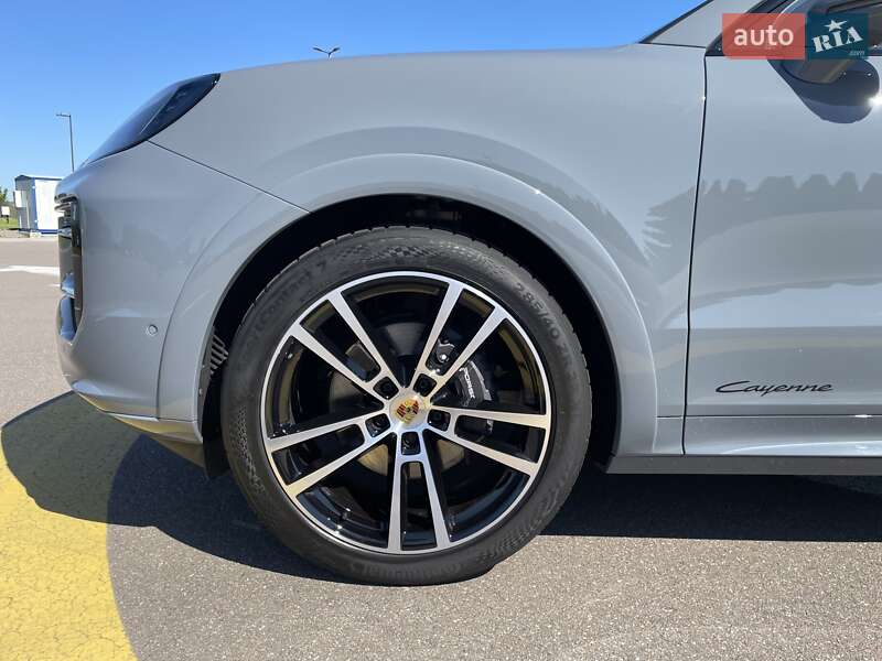 Позашляховик / Кросовер Porsche Cayenne Coupe 2024 в Києві