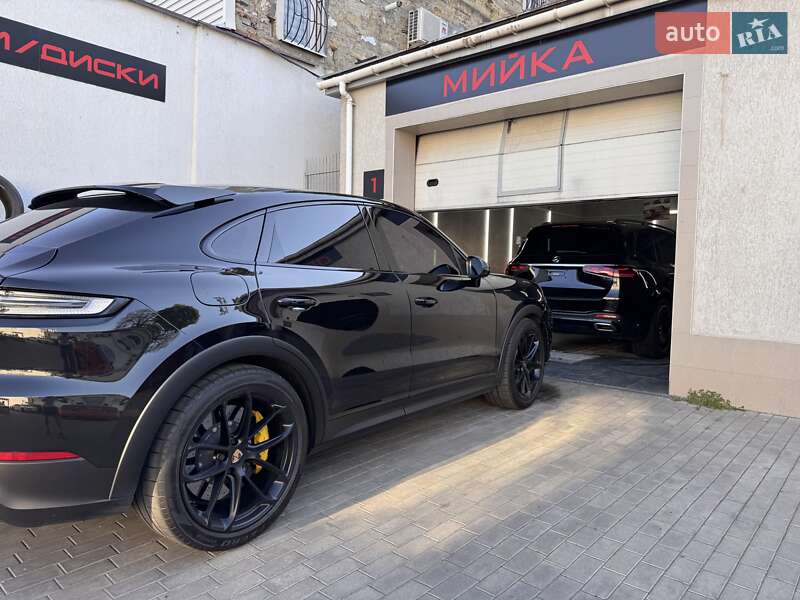 Porsche Cayenne Coupe 2023