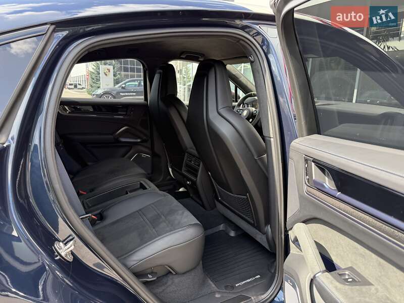 Позашляховик / Кросовер Porsche Cayenne Coupe 2024 в Дніпрі фото 15 Позашляховик / Кросовер Porsche Cayenne Coupe 2024 в Дніпрі