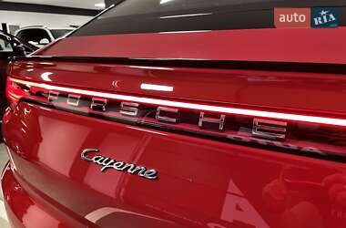 Внедорожник / Кроссовер Porsche Cayenne Coupe 2021 в 