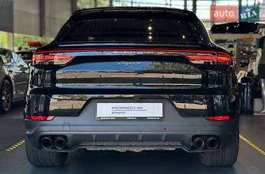 Внедорожник / Кроссовер Porsche Cayenne Coupe 2020 в 