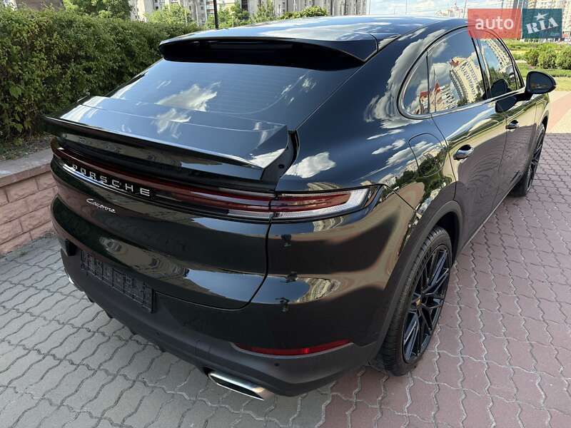 Позашляховик / Кросовер Porsche Cayenne Coupe 2024 в Києві