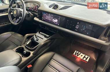 Внедорожник / Кроссовер Porsche Cayenne Coupe 2023 в 